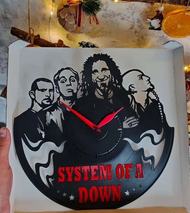 Продаю  авторские настенные часы