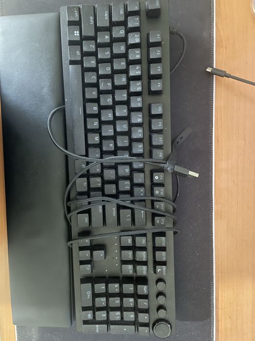 Razer huntsman v2 лилав clicky switch