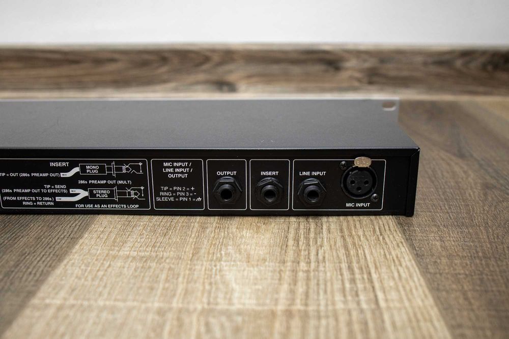 Preamplificator Microfon DBX 286s