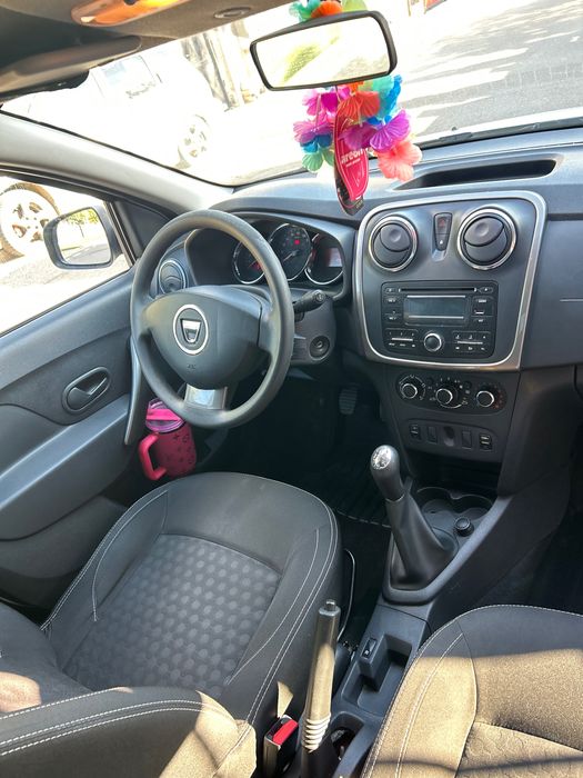 autoturism Dacia Logan 2016