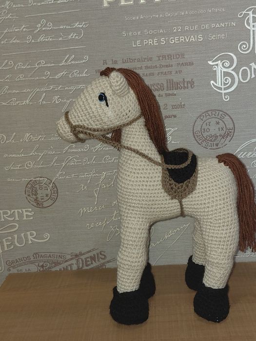 Лошадь ручной работы.