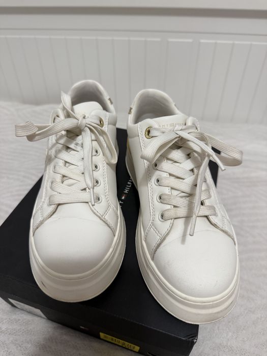 Pantofi fete Tommy Hilfiger marime 36