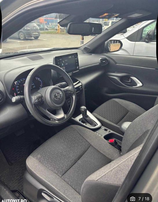 Toyota Yaris Cross 1.5 VVT-i HSD 4x2 Dynamic