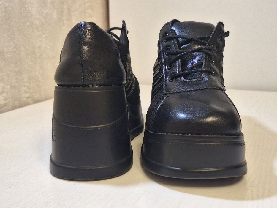 обувь Demonia stomp 08