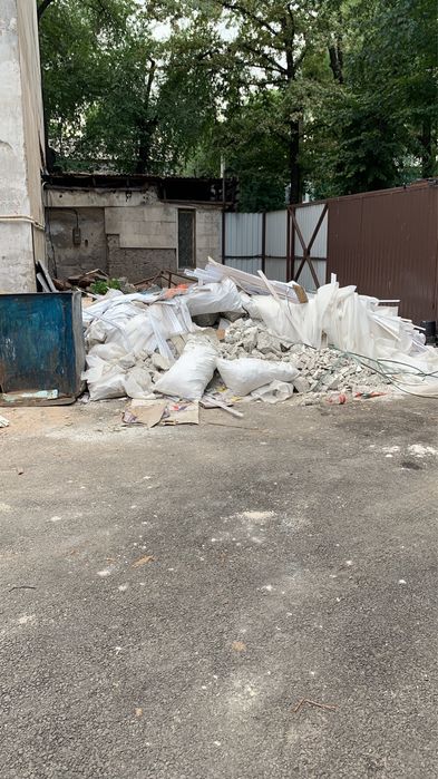 Мусор строительный