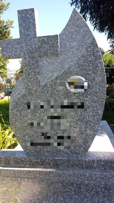 Vand cavou, 2 locuri la cimitirul Sfantul Vasile Iasi