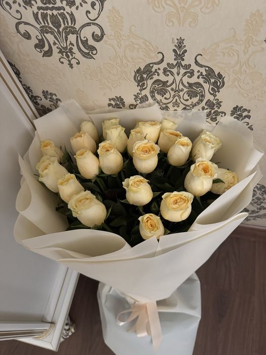 Цветы розы 25 штук