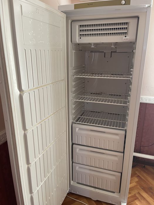 Морозильник Indesit no frost