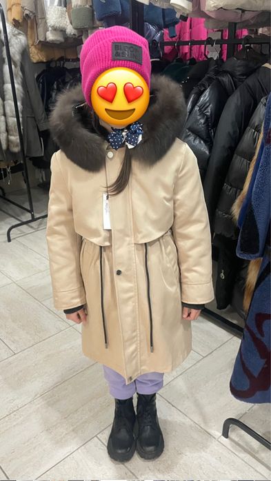 Продам парку натуралка