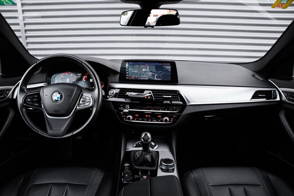 BMW 5 Series 2019 — imagine 5