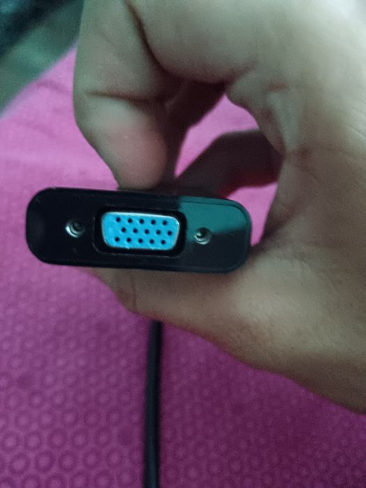 Vand adaptor de la dvi la vga