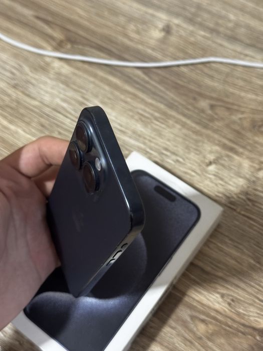 iPhone 15 pro 128gb 77%