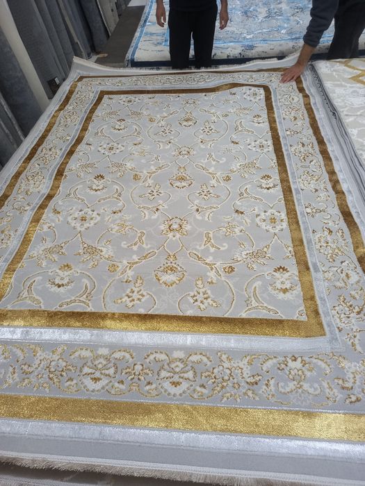 Коврый шолковые размер 2х3