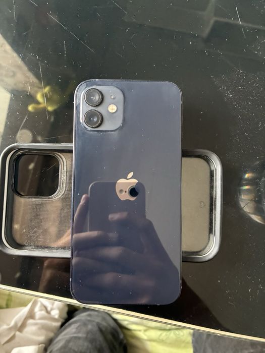 Iphone 12 deep blue