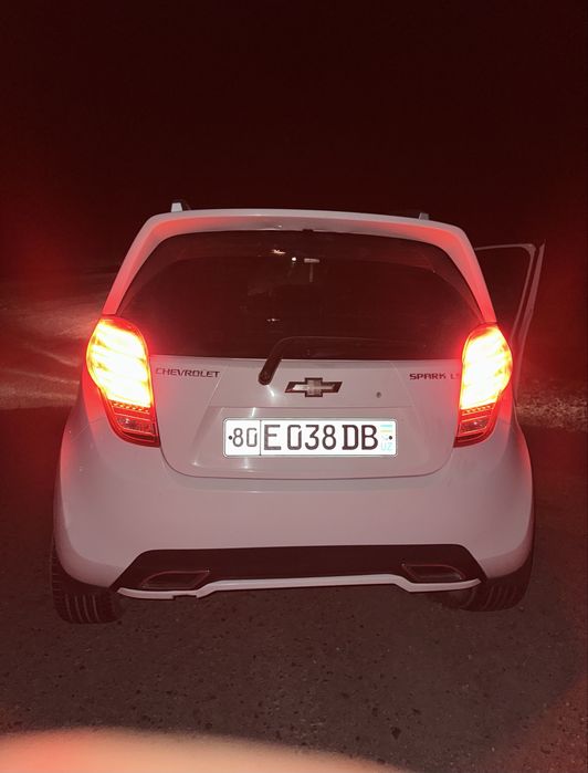 Spark LS yevro Yaxshi sostayanada benzinda va metanda yurgani 106ming