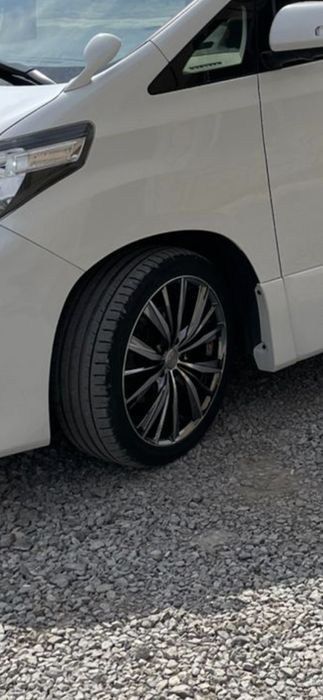 Продам диски с резиной R19