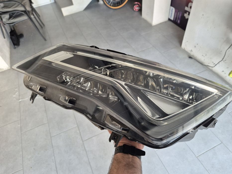 Vand far full led Seat Ateca
