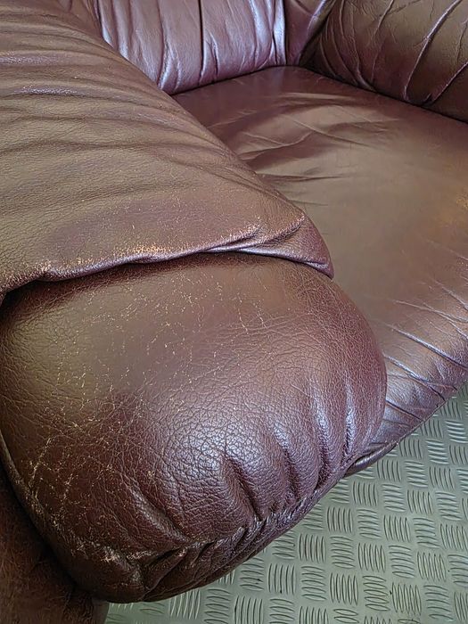 Кожен диван с 3 фотьойла