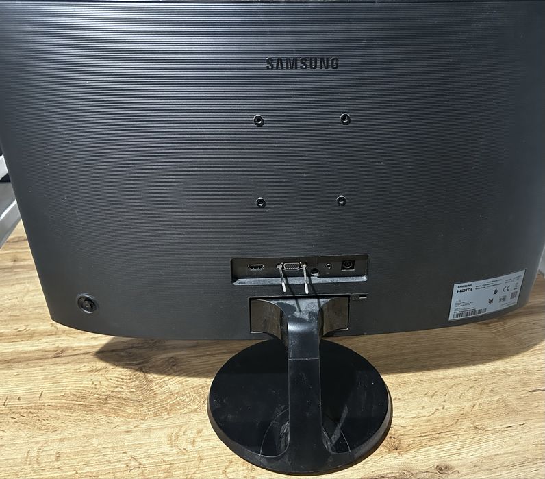 Монитор samsung 24inch 60Hz