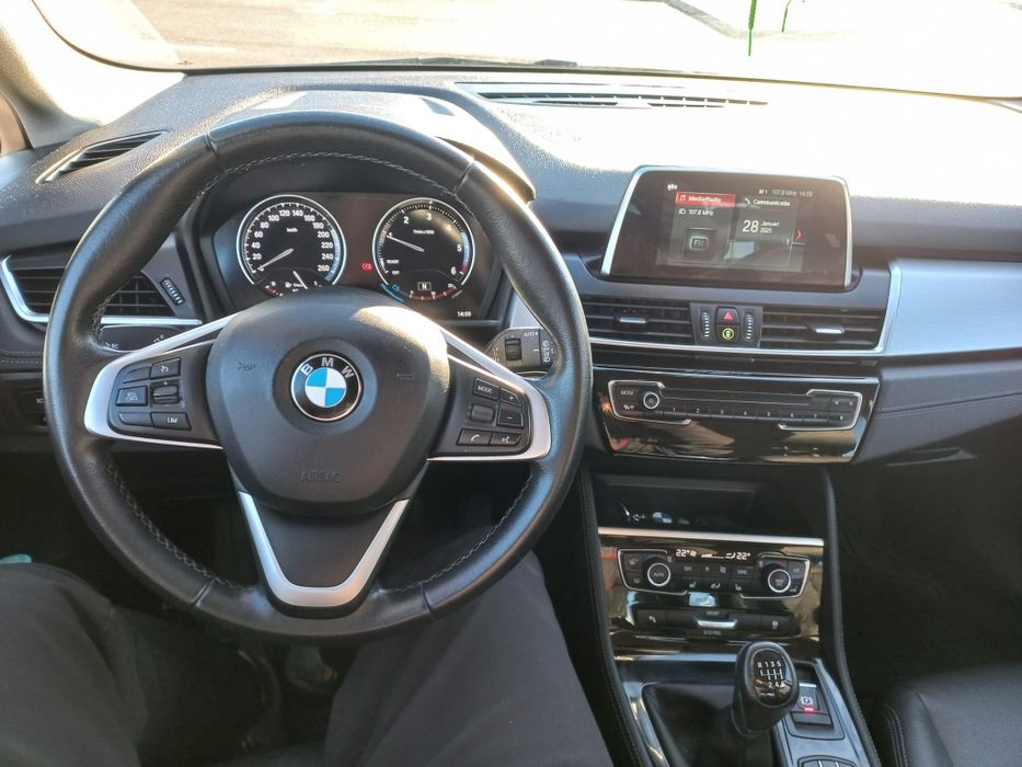 BMW 216 DIESEL FACE LIFT, Distributie recent schimbata.INMATRICULAT RO 2023, UNIC PROPRIETAR,
