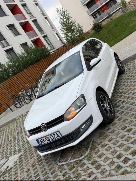 VOLKSWAGEN Polo 0 — imagine 2