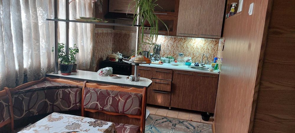 Квартира 2 комнатная в г.Ангрен