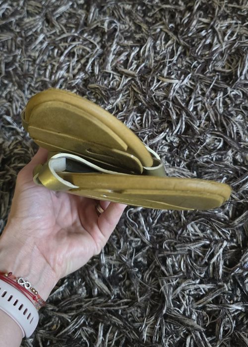 Slapi/ flip flops Nike aurii