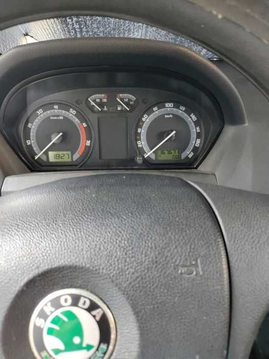 Skoda Fabia 1.2 бензин + газ LPG