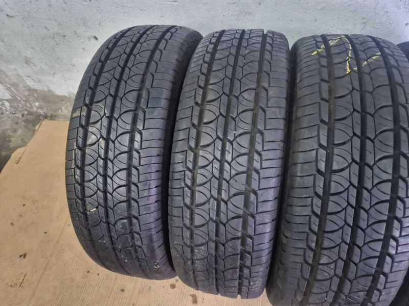 4 Barum R15 C 215/70/ 
летни бусови гуми 
DOT2521