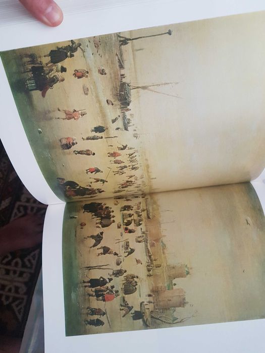 Продавам албум с за художници.