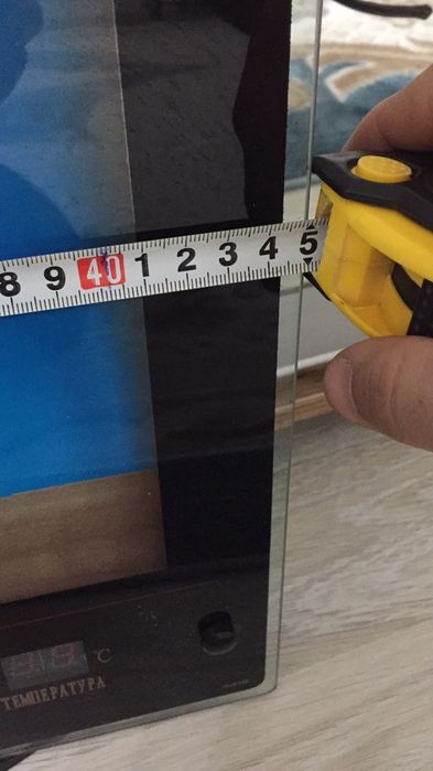 Электронный часы с водопадом