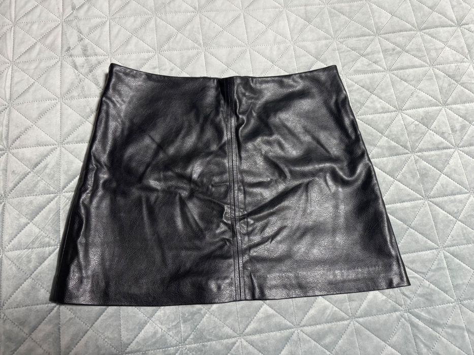 Кожена пола от H&M