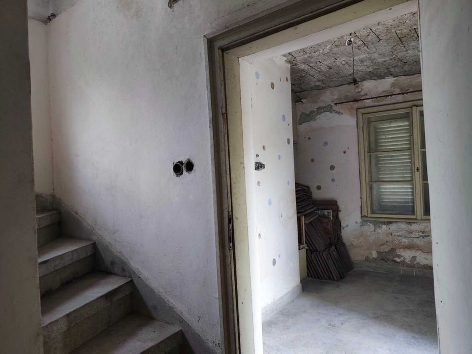 Продава парцел в Горна Баня