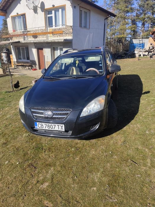 Продавам Киа  ceed
