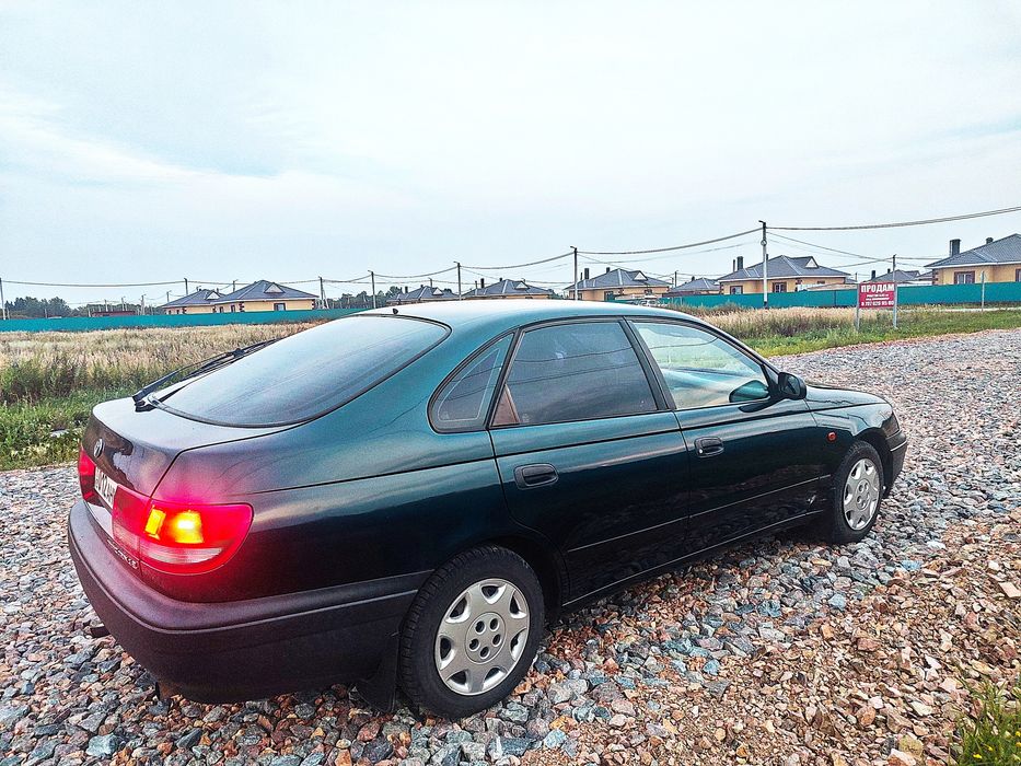 Toyota Carina E 1.6