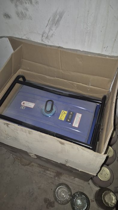 Генератор новый в каробке