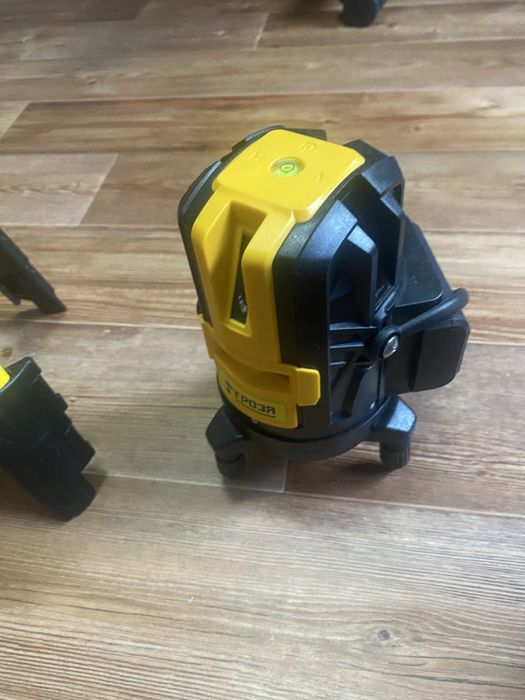 Лазерный уровень Гроза