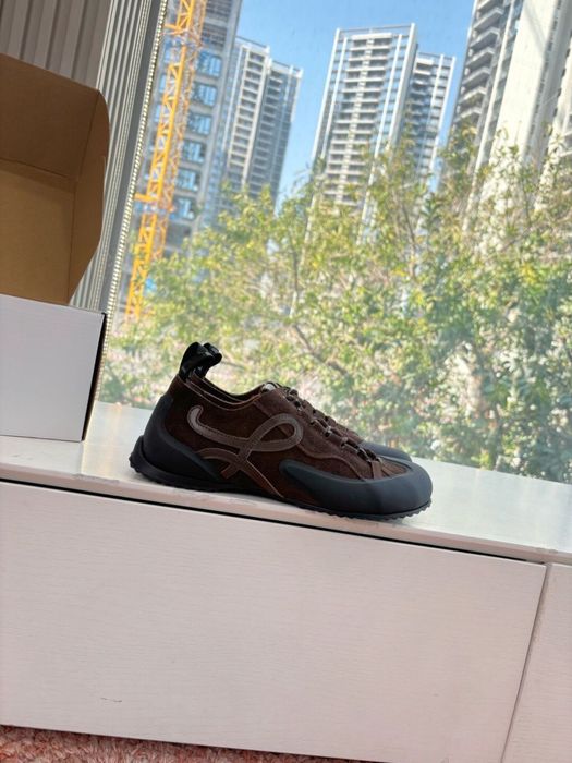 Loewe естествен велур