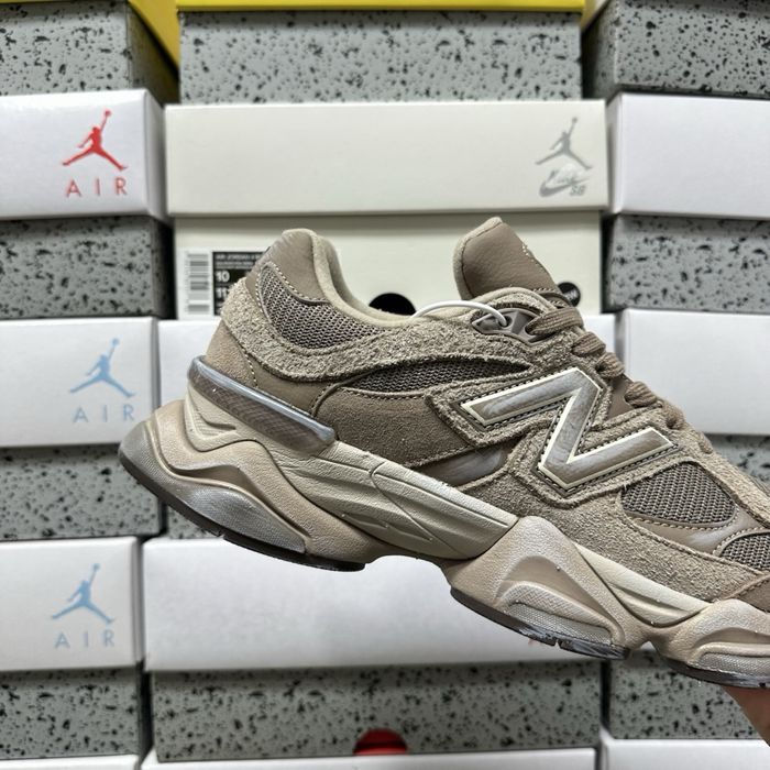 New Balance 9060 Mushroom U9060PB