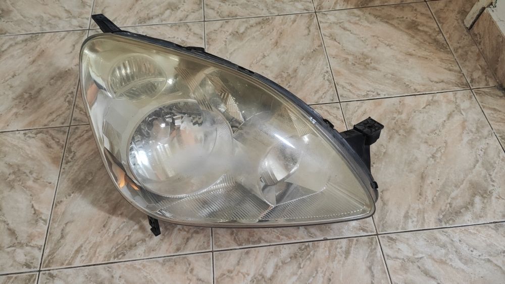 Фарове за honda cr v 2 gen