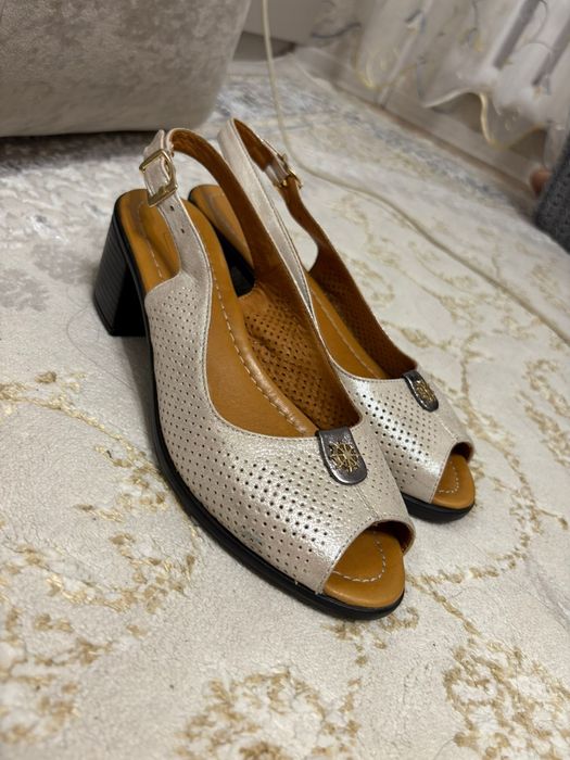 Обувь женская летняя