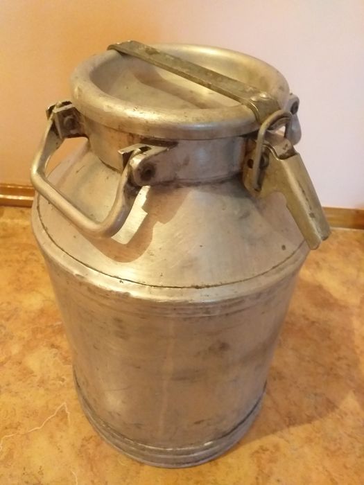 Продам флягу, 25 литр, хранился сахар