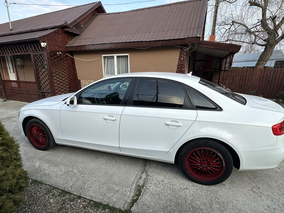 Vând Audi a4 b 8
