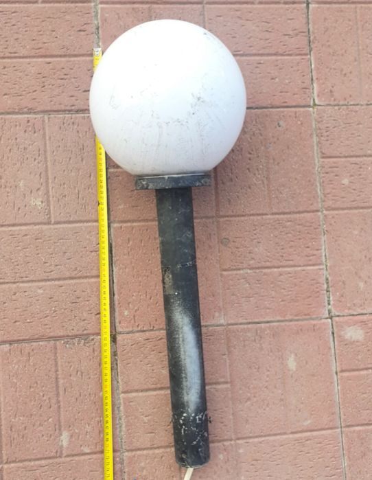 уличный фонарь-столбик с шаром