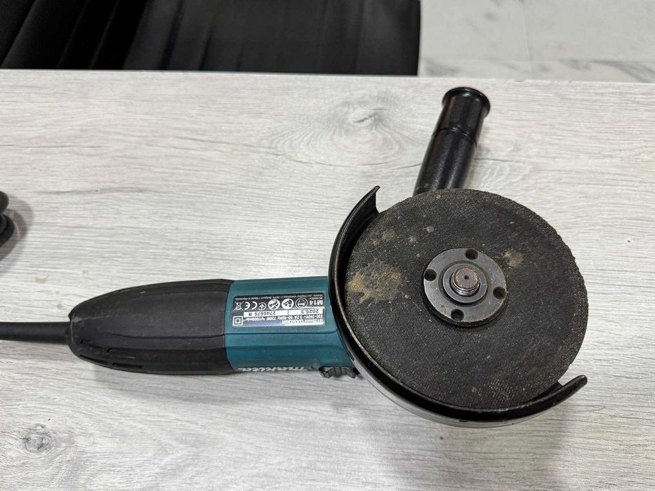 Ъглошлайф Makita GA5030R 720W – с гаранция