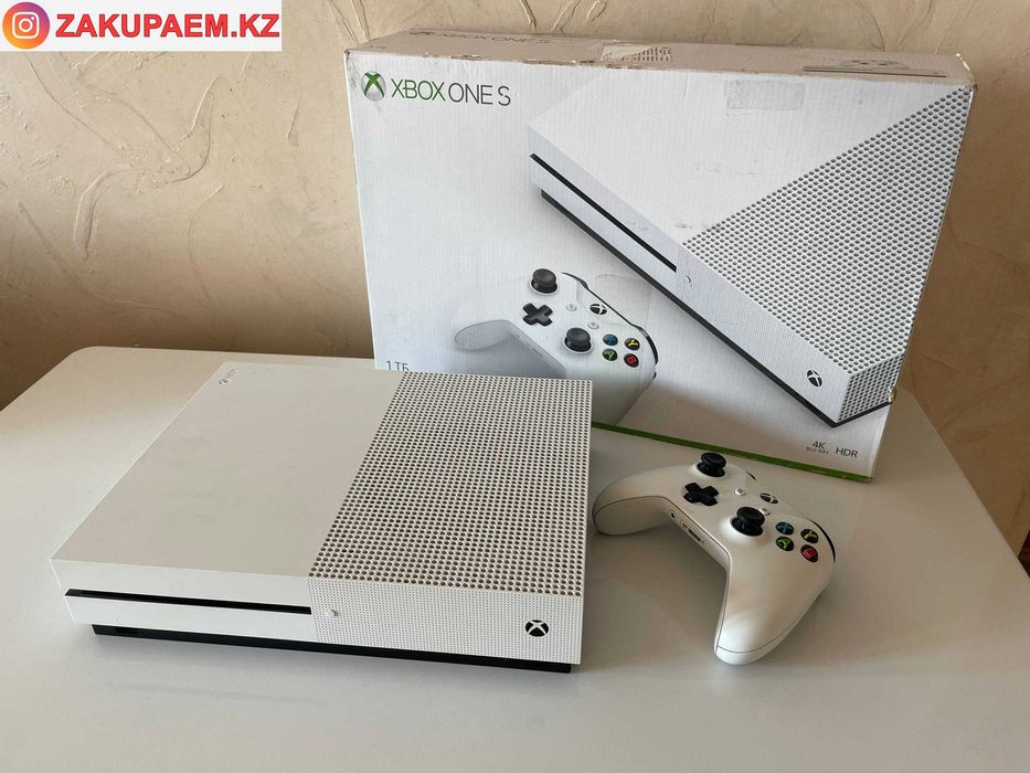 Xbox One S 1Tb 1 Джойстик
