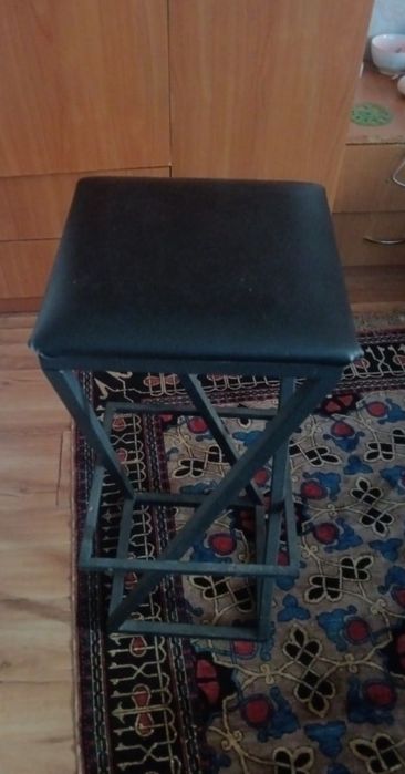Продаётся барный стул