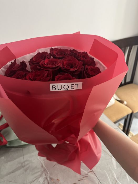 Букет из свежих красных 11 роз!