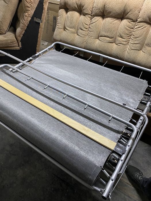 Продам угловой диван и кресло б/у