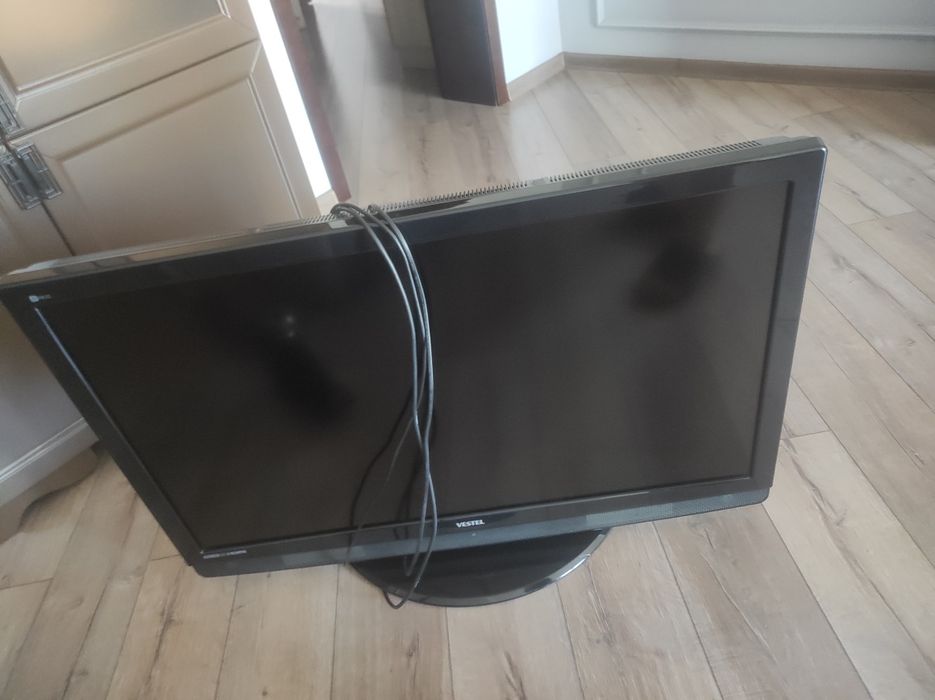 Продам тв FHD , 107 см диагональ